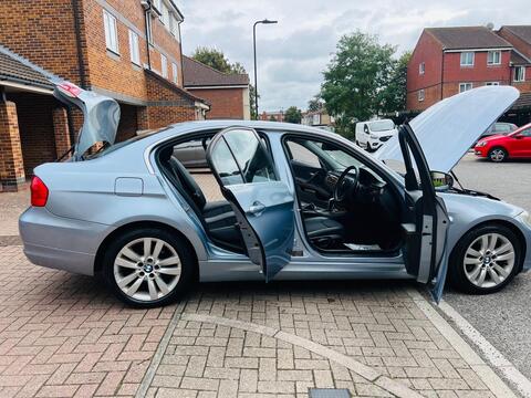 BMW 3 Series view 18
