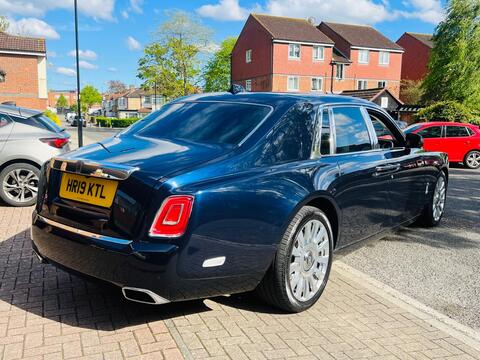 Rolls-Royce Phantom view 41