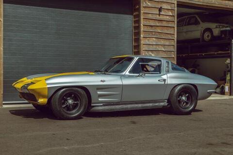 Chevrolet Corvette view 6