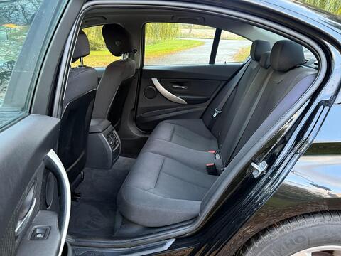 BMW 3 Series view 51