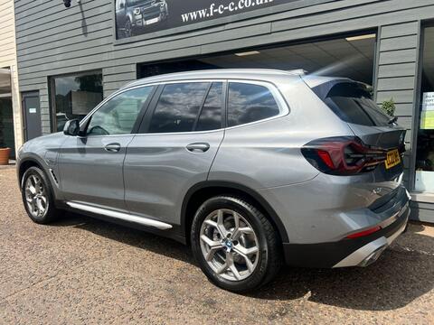 BMW X3 view 11