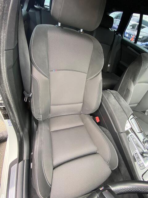 BMW 5 Series view 18