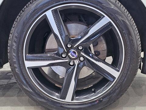 Volvo XC60 view 23