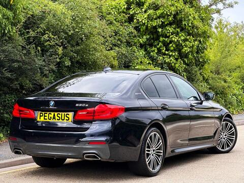 BMW 5 Series view 3