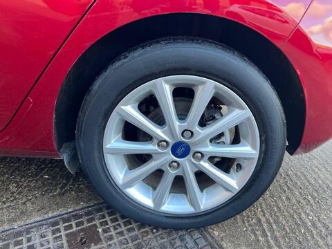 Ford Fiesta view 24