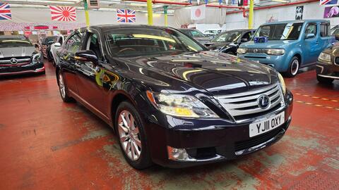 Lexus LS view 3