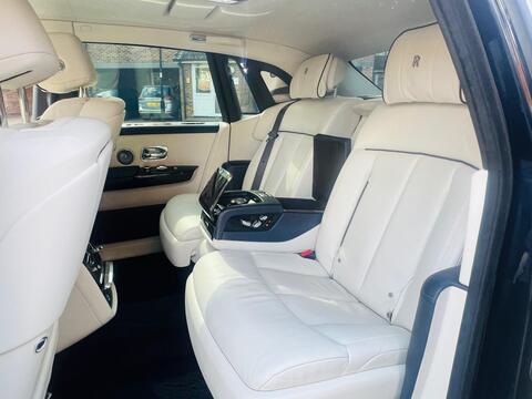 Rolls-Royce Phantom view 54