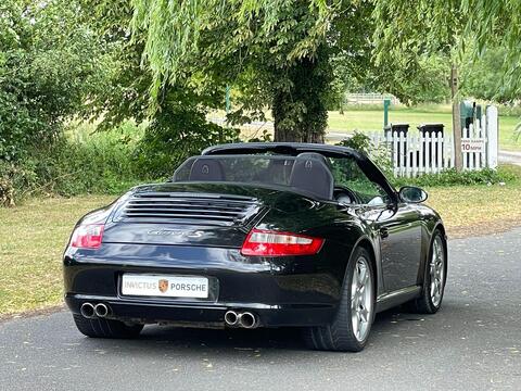Porsche 911 view 10