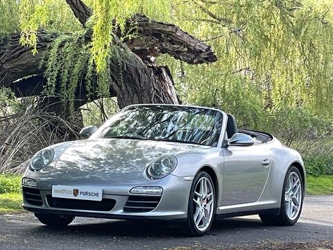 Porsche 911 view 44