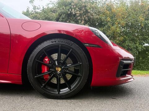 Porsche 911 view 67
