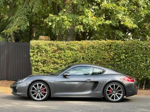 Porsche Cayman view 8