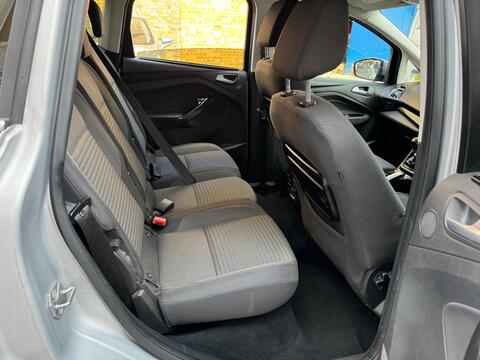 Ford C-Max view 15