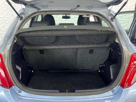 Toyota Yaris view 14