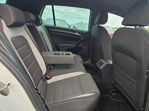 Volkswagen Golf view 9