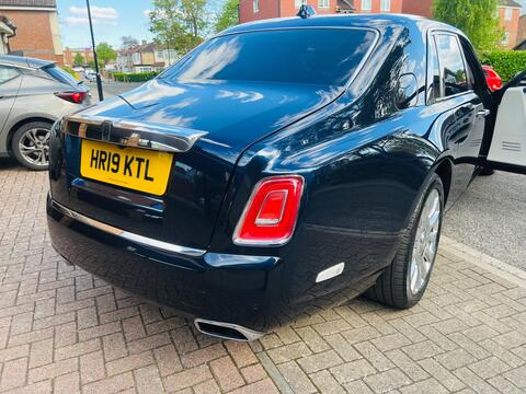Rolls-Royce Phantom view 87