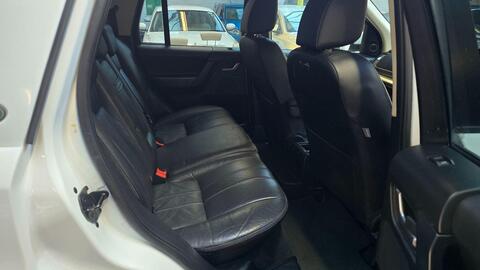 Land Rover Freelander view 6