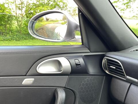 Porsche 911 view 33