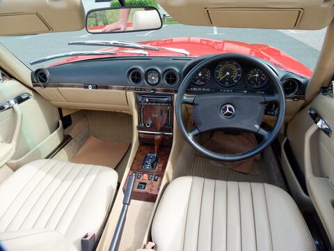 Mercedes-Benz SL view 33