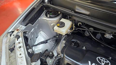 Toyota Raum view 33