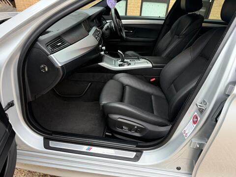 BMW 5 Series view 20
