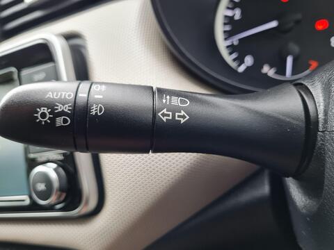 Nissan Micra view 39
