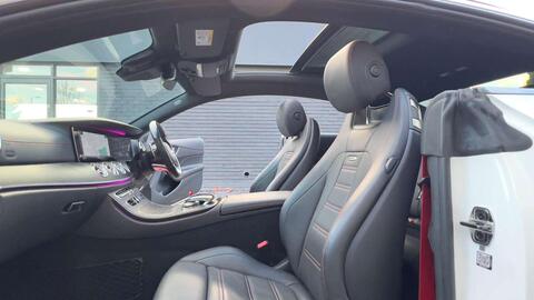 Mercedes-Benz E-Class view 23