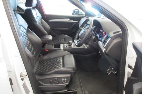 Audi SQ5 view 21