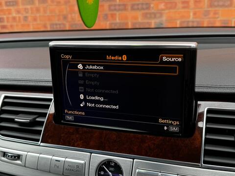 Audi A8 view 36