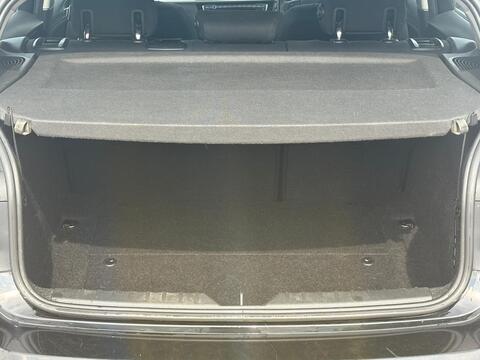 BMW 1 Series view 30