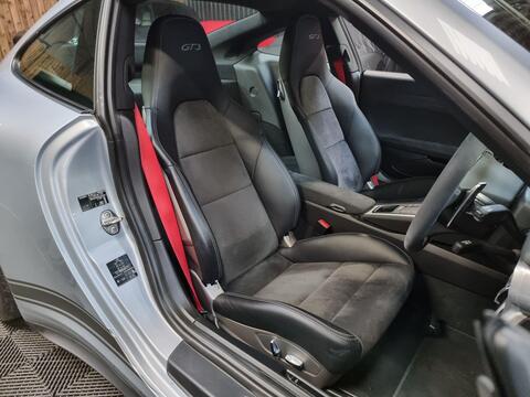 Porsche 911 view 105