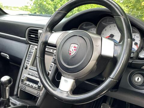 Porsche 911 view 27