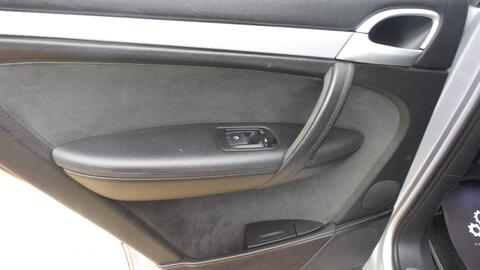 Porsche Cayenne view 33