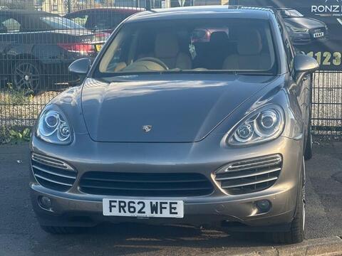 Porsche Cayenne view 6