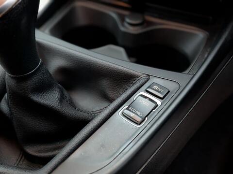 BMW 1 Series view 27