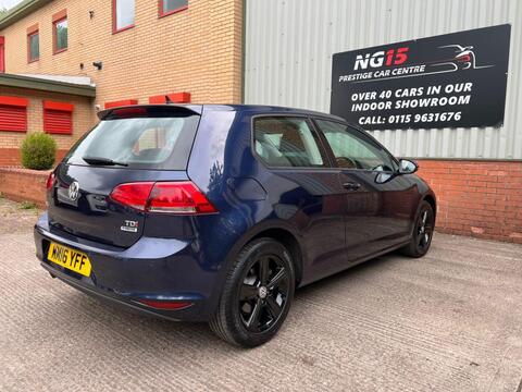 Volkswagen Golf view 6