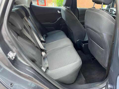 Ford Fiesta view 9