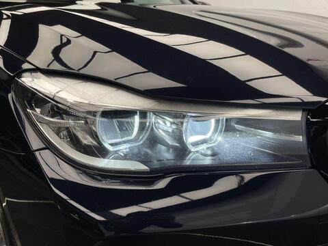 BMW 7 Series view 6