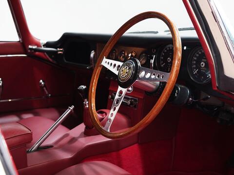Jaguar E-Type view 8