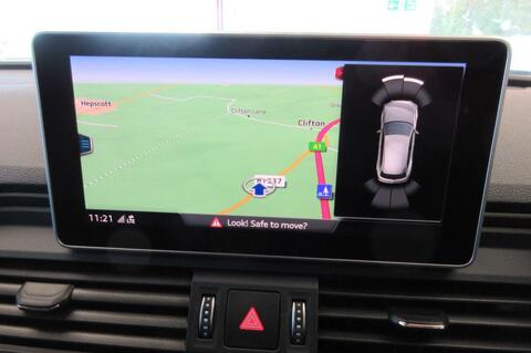 Audi SQ5 view 27