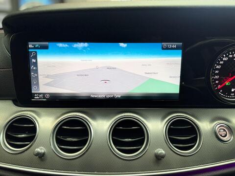 Mercedes-Benz E-Class view 36