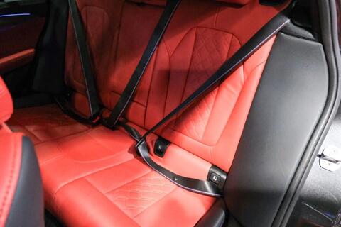 BMW X4 view 11