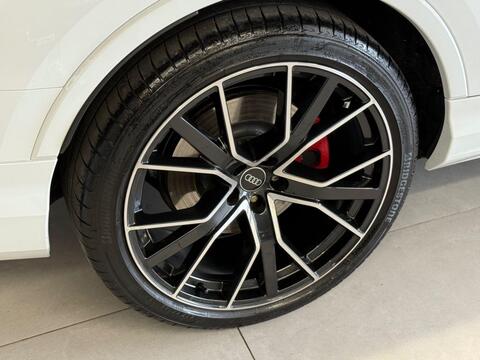 Audi SQ7 view 21