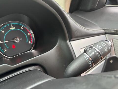 Jaguar XF view 48
