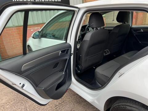 Volkswagen Golf view 15