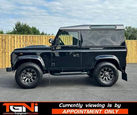 Land Rover Defender view 10