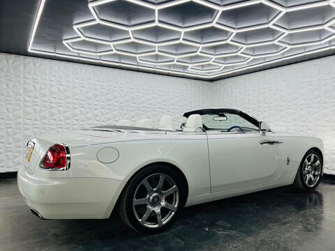 Rolls-Royce Dawn view 35