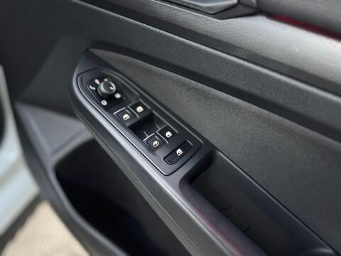 Volkswagen Golf view 32