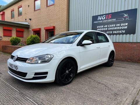 Volkswagen Golf view 2