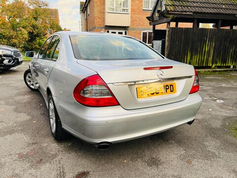 Mercedes-Benz E Class view 9