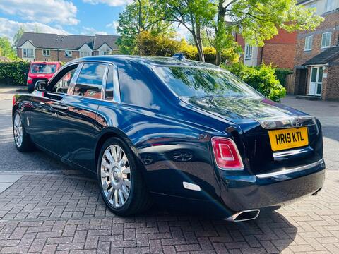 Rolls-Royce Phantom view 6